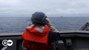 Taiwán detecta 72 aviones y 8 barcos chinos cerca de la isla – DW – 26/09/2024