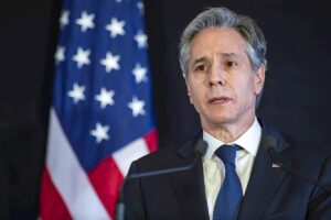 "Tomar medidas conjunta es lo que hará cambiar comportamiento de Maduro", dijo Blinken