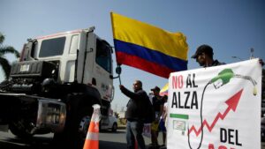 Transportador fue asesinado durante paro camionero por un motociclista; autoridades investigan el presunto caso de intolerancia