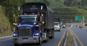 Transportadores anuncian paro por subida de Gobierno Petro de ACPM: dieron fecha