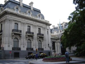 ÚLTIMA HORA | Argentina repudia órdenes de aprehensión dictadas por Tarek William Saab contra el Presidente Milei y funcionarias del gobierno - AlbertoNews