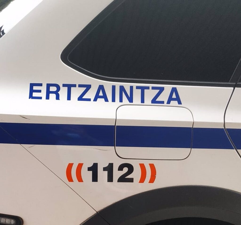 Un hombre se atrinchera en un domicilio de Bilbao tras herir con un arma blanca a sus padres