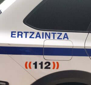 Un hombre se atrinchera en un domicilio de Bilbao tras herir con un arma blanca a sus padres