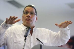 Vamos a tener a un presidente en el exilio, absolutamente inútil