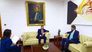 Venezuela pidió a España no inmiscuirse en lo asuntos internos