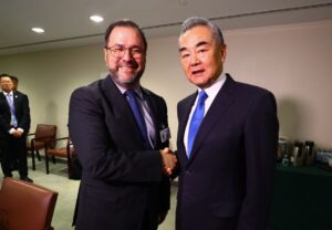 Venezuela y China discutieron sobre proyectos económicos y sociales