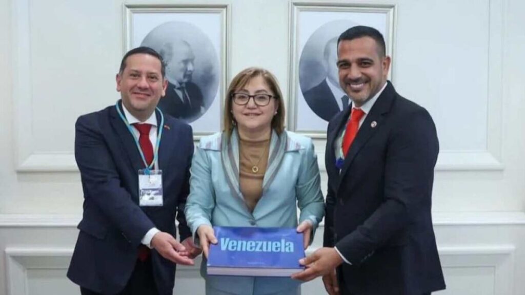 Venezuela y Turquía sellan alianza para impulsar economía y turismo