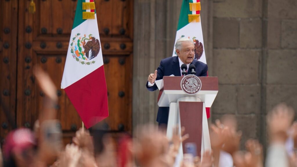 Voto simbólico a reforma judicial y cero autocrítica en último informe de López Obrador