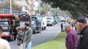así avanza la protesta en contra del alza del Acpm