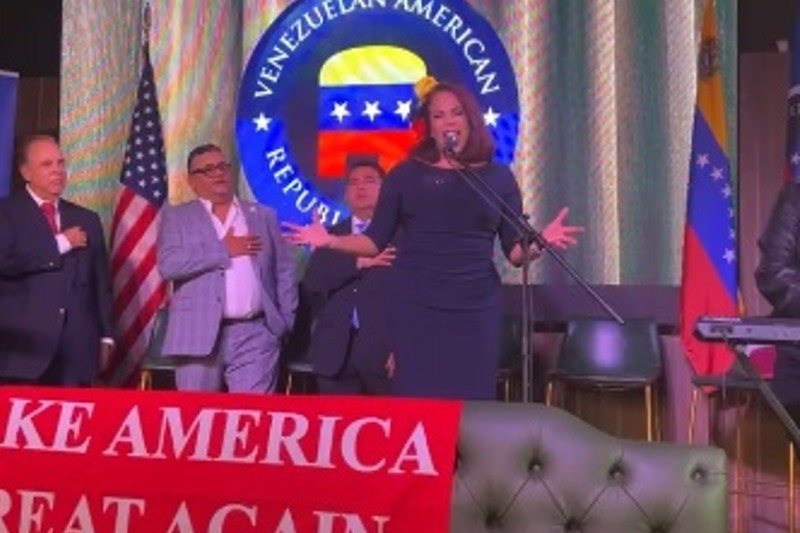 critican a Liliana Rodríguez por cambiar la letra del himno de Venezuela en evento republicano (+Video)