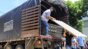 la ayuda llega, pero la paciencia de los damnificados se agota