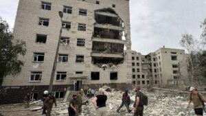un bombardeo de Rusia dejó al menos 51 muertos y centenares de heridos