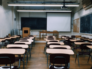 ¿Cuándo regresan a clases los estudiantes de colegios y universidades? | Regiones | Economía