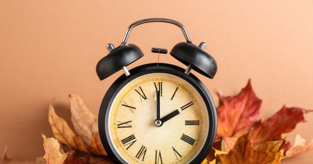 ¿Cuándo es el cambio de hora? Todo lo que debes saber sobre el horario de invierno 2024