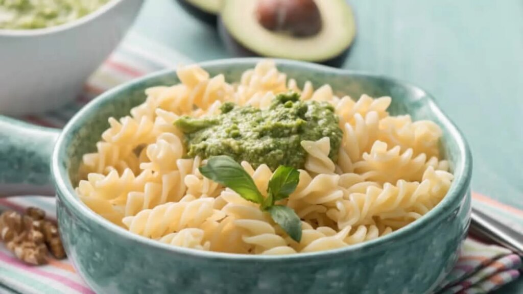 El error que cometes al cocer la pasta que puede hacer que engordes