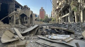 Israel asegura haber matado al jefe de operaciones logísticas de Hizbulá en un bombardeo en Beirut