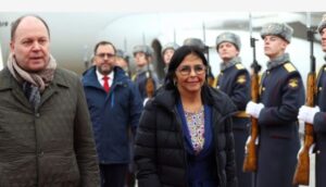 Delcy Rodríguez e Yván Gil llegan a Rusia para participar en la XVI cumbre de los BRICS