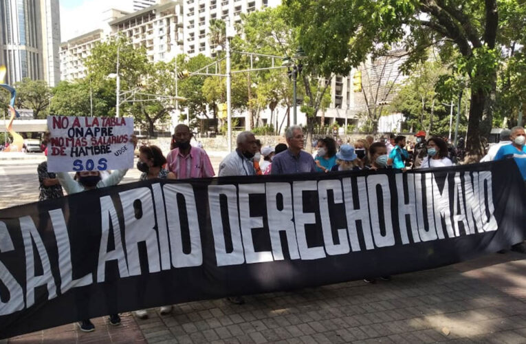 $32 en 4 partes pagarán de aguinaldo a empleados públicos