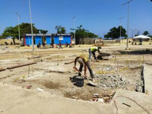 500 hombres trabajando duro