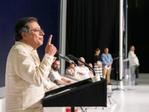 A qué se refirió Petro al decir que Ecopetrol debe hacer 'una especie de exorcismo' | Gobierno | Economía