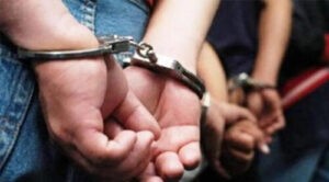 Acusan de fascismo a 16 adolescentes detenidos tras elecciones