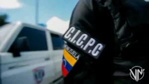 Agredió físicamente a su madre y a su padrastro