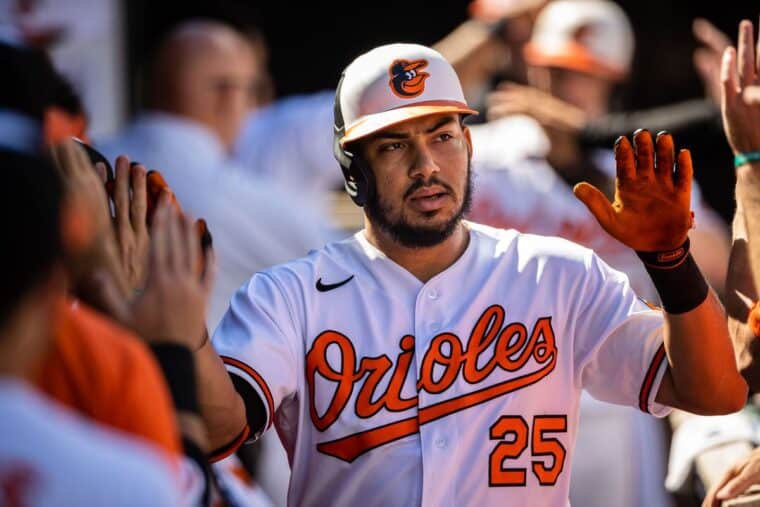Anthony Santander se suma este año a los ganadores del Premio Luis Aparicio - AlbertoNews