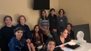 Así luce hoy Natalie Suleman, la mujer estadounidense con octillizos que marcó la historia: ya es abuela
