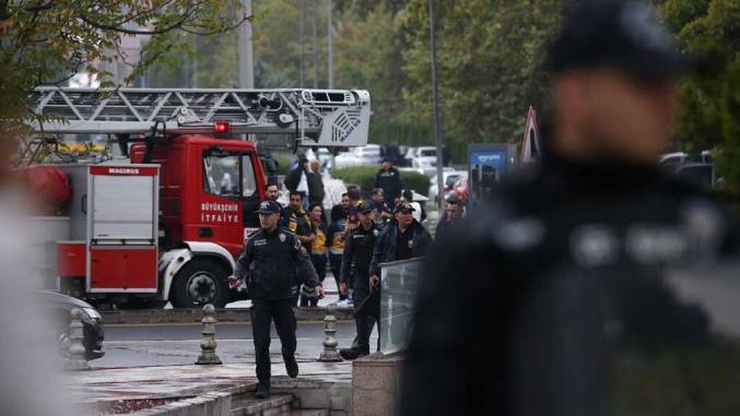 Ataque terrorista en Turquía deja tres muertos y 14 heridos