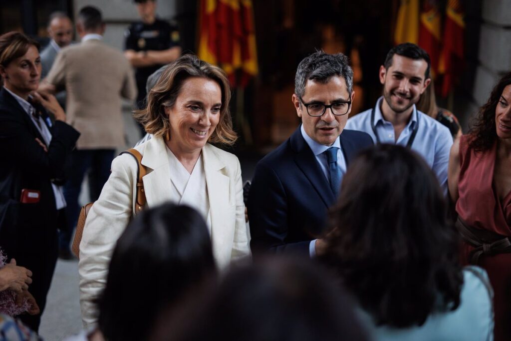 Bolaños llamó a Gamarra y replicó que el PP "cambió de opinión" en la ley que rebaja penas a etarras