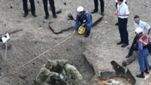 Bomba de la Segunda Guerra Mundial explota en aeropuerto de Japón - AlbertoNews