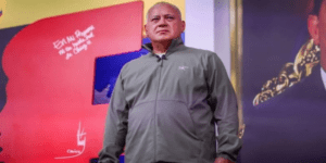 Cabello: Juan Carlos I «es un ladrón» que «se robó hasta las cerraduras»