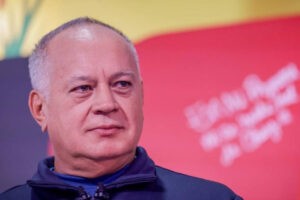 Cabello denunció campaña contra aguinaldos presuntamente orquestada por Izarra