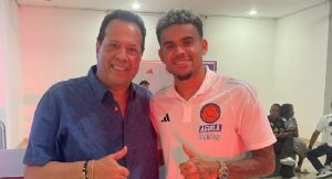 'Cantante del gol' dice si le pagaron por narrar en 'El ritmo que nos une'