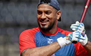 Cardenales adquirió a Danry Vásquez y envió a dos relevistas a Tiburones (Detalles) - AlbertoNews