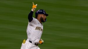 Chourio se luce con dos jonrones en remontada de Cerveceros ante Mets