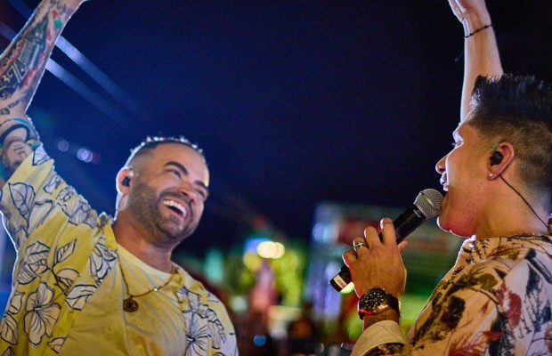 Chyno y Nacho regresaron a los escenarios musicales por todo lo alto