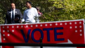 comienza la votación anticipada, Trump y Kamala buscan el apoyo latino