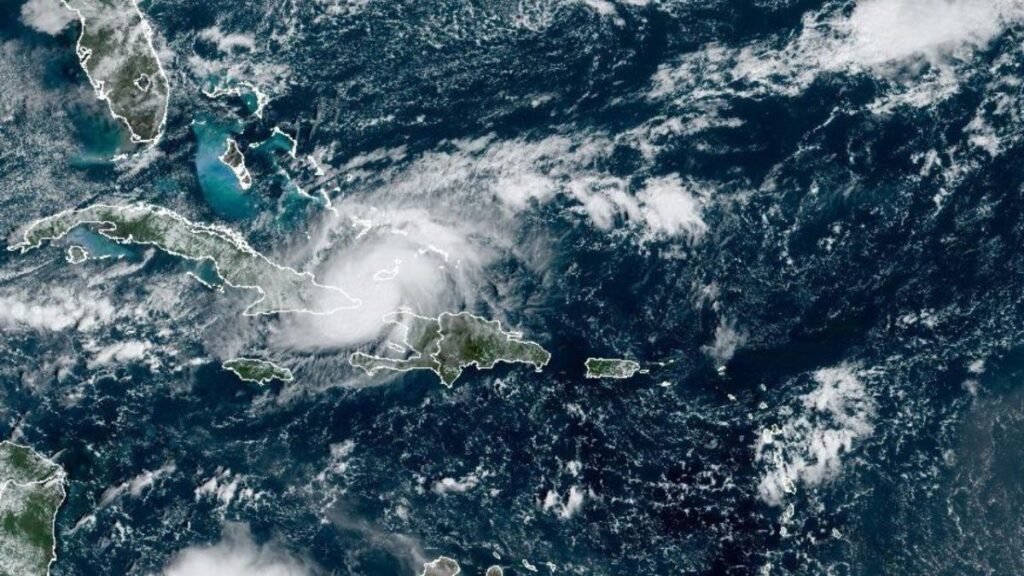Cuba aguarda la llegada del huracán Óscar tras dos días de apagón total