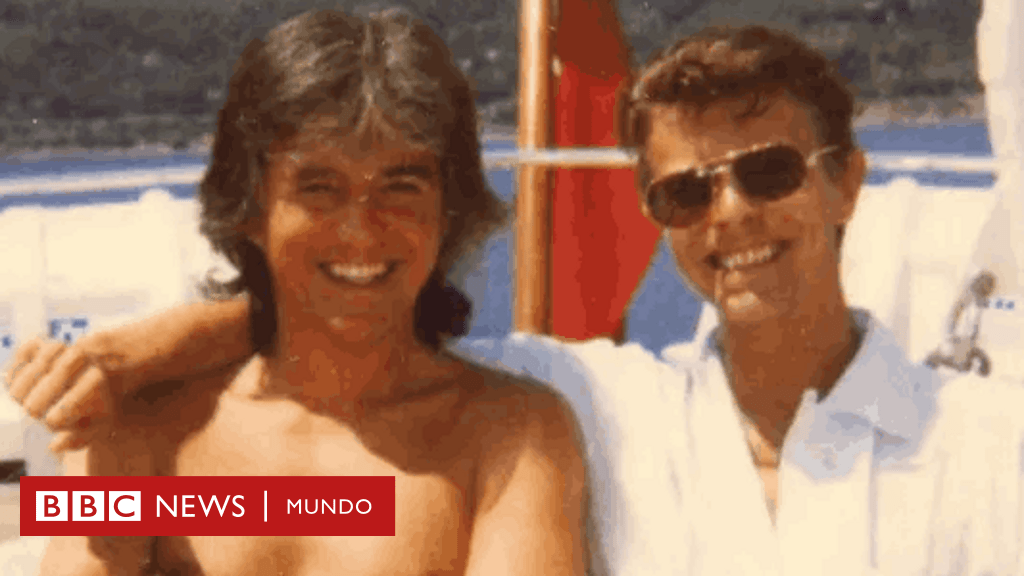 David Bowie: el hombre que dejó al cantante británico con los ojos de diferente color