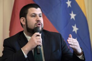 David Smolansky pide ante el Parlamento de Canadá el reconocimiento de Edmundo González como “presidente electo de Venezuela” - AlbertoNews