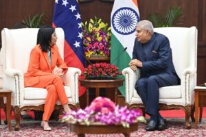 Delcy Rodríguez llegó a India para reforzar relaciones tras cumbre de los Brics