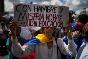 Denuncian que más de la mitad de los docentes venezolanos se encuentran por debajo de la línea de pobreza