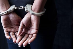 Detenido hombre en Falcón por golpear a su expareja cuando le pidió el dinero de la manutención de su hijo
