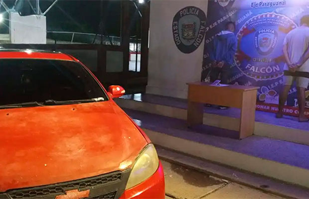 Detienen a dos sujetos por intentar extorsionar $10 mil en Falcón
