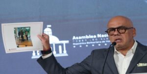 "Edmundo González se quedará en España"