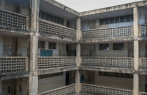 Educación para ampliar la pobreza