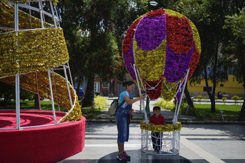 El espíritu festivo de la Navidad no se percibe en Venezuela pese a arrancar en octubre