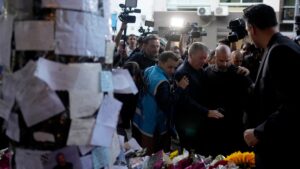 Padre de Liam Payne continúa con los trámites para repatriar el cuerpo de su hijo desde Argentina