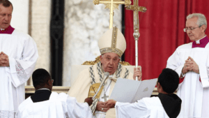 El papa Francisco proclama a catorce nuevos santos en la Plaza San Pedro